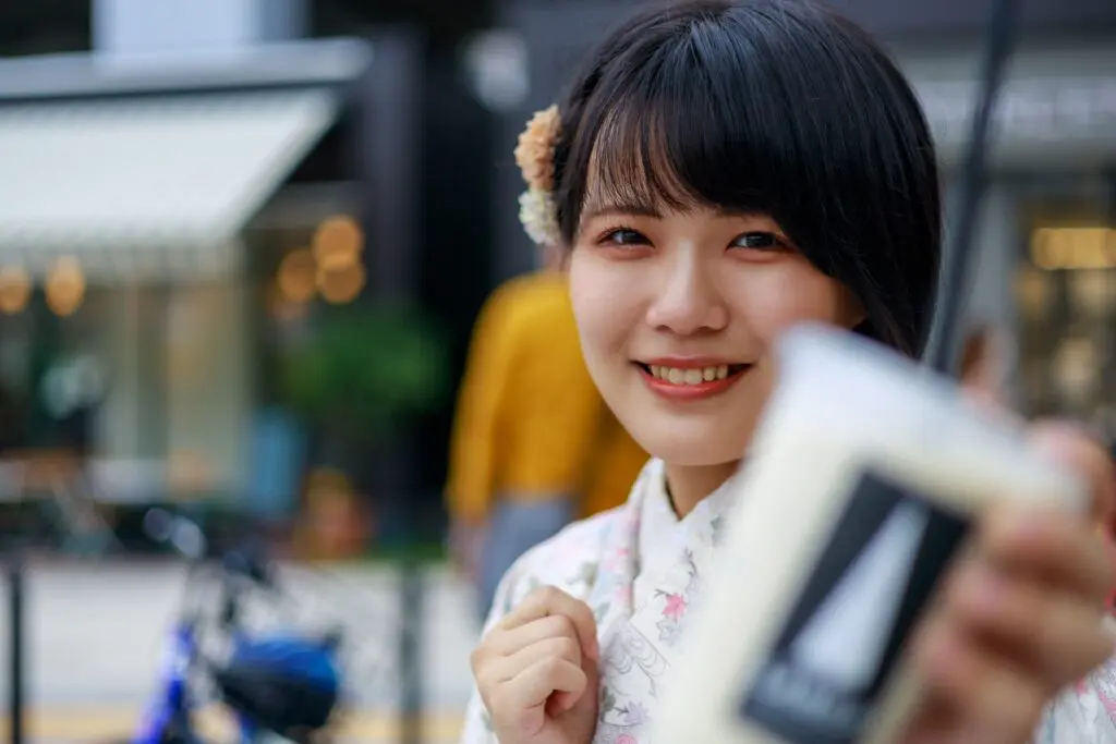 RF50mm F1.8 STMレビュー｜RFマウント最安コスパレンズをポートレート