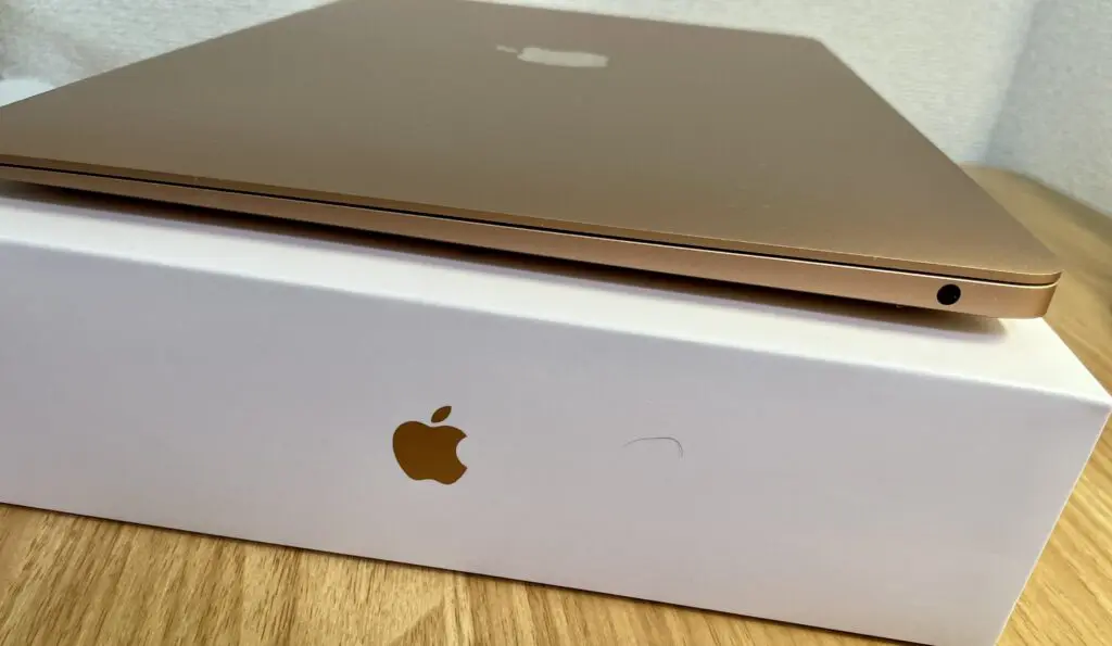 M1MacBook Airレビュー。買うのをおすすめしないデメリットが多い機種