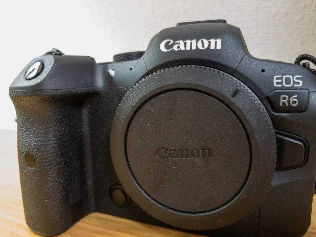 Canon - ほぼ新品 CANON EOS R6 ショット数３回 02.jpg