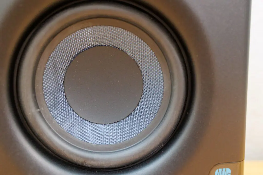 PreSonus Eris E3.5レビュー｜MacBook・DTM用コスパ最強モニター