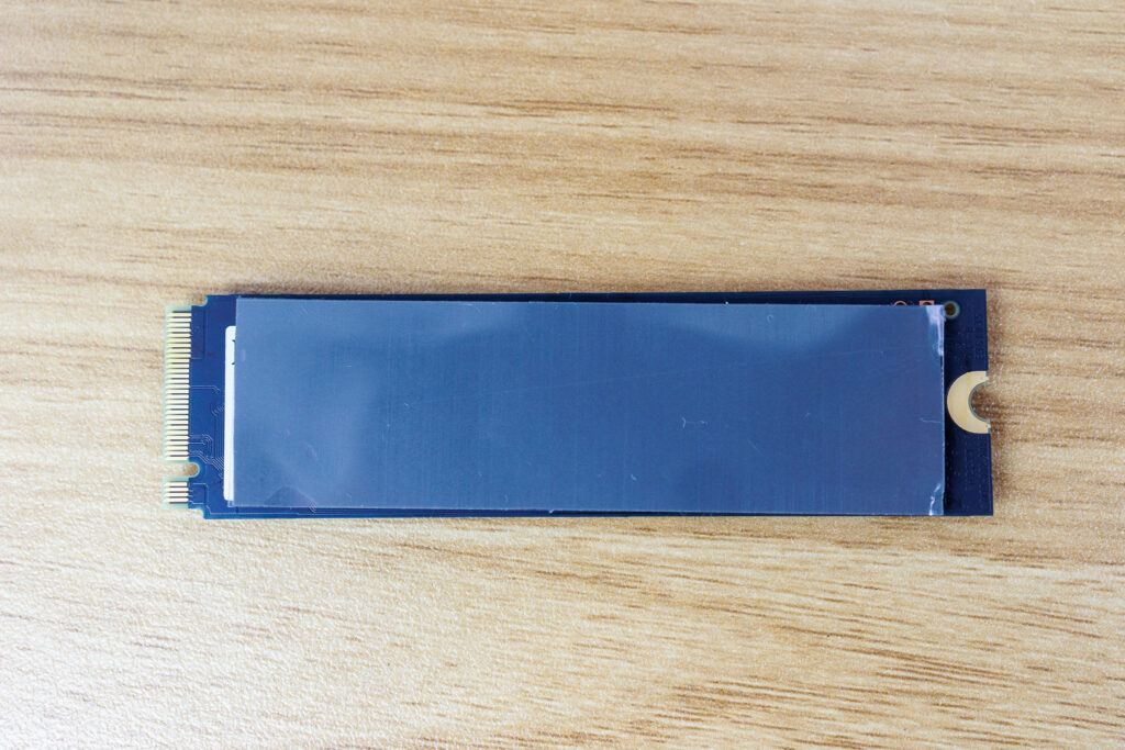 Satechi USB-C M.2 SSDケースの取り付け方