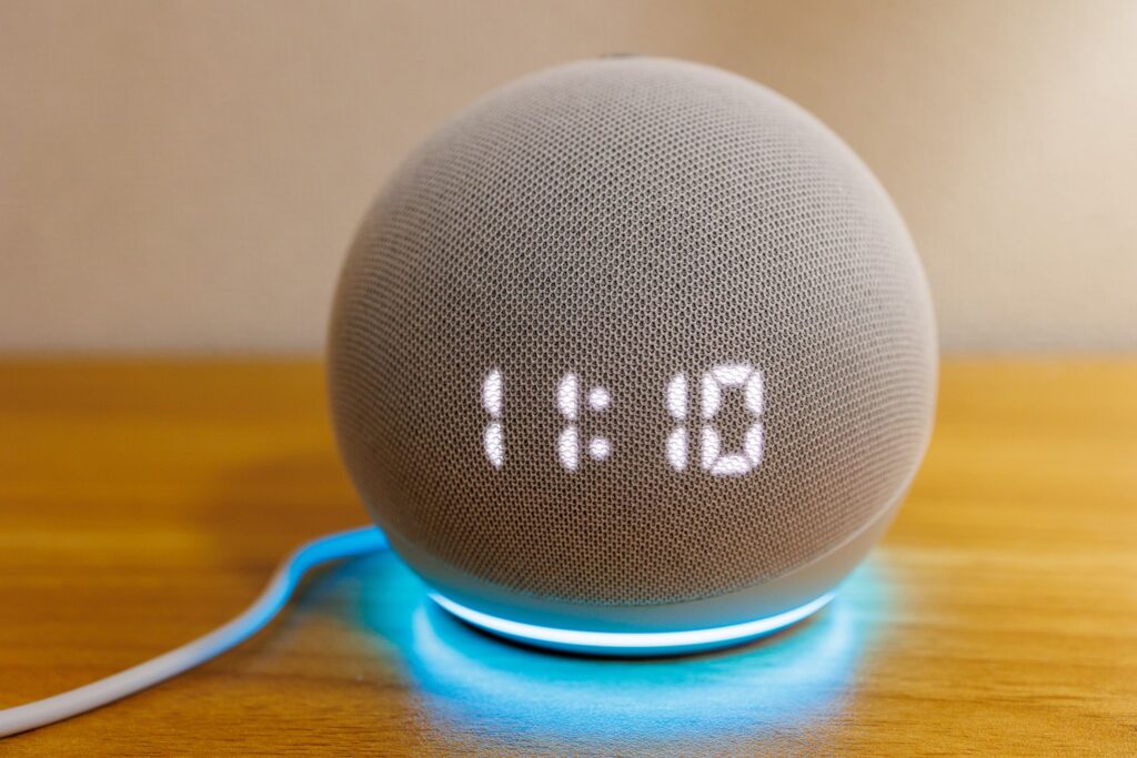 Echo Dot (エコードット) 第4世代 - 時計付き