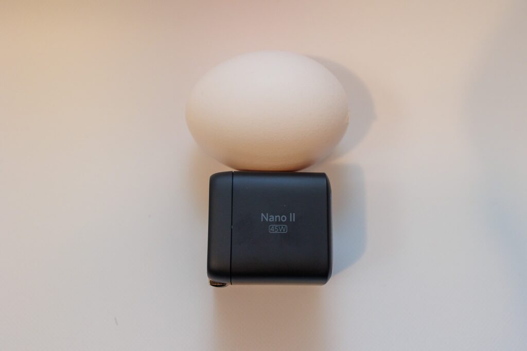 Anker Nano II 45Wの卵との比較