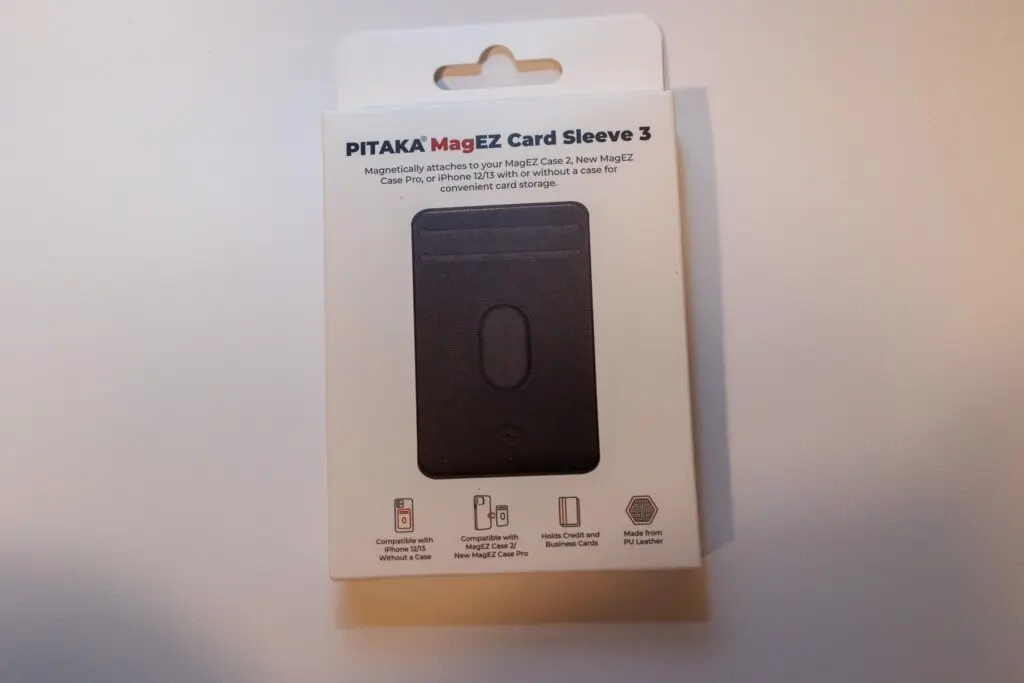 PITAKA MagEZ Card Sleeve 3レビュー！3000円台で買えるMagSafe