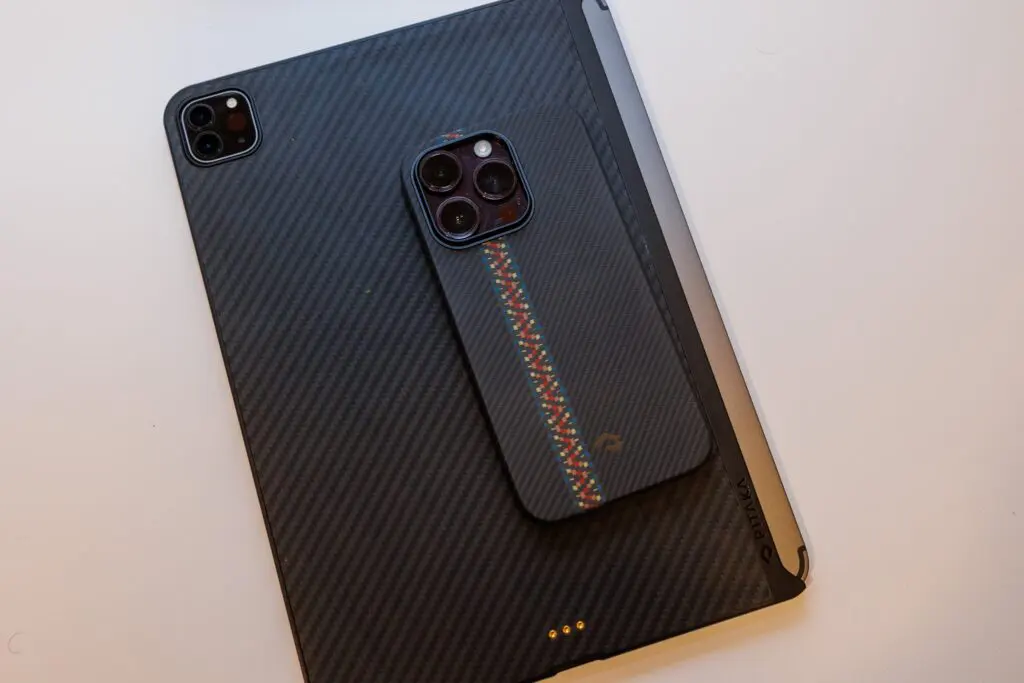PITAKA MagEZ Case for AirPods Pro 2レビュー！アラミド繊維素材の