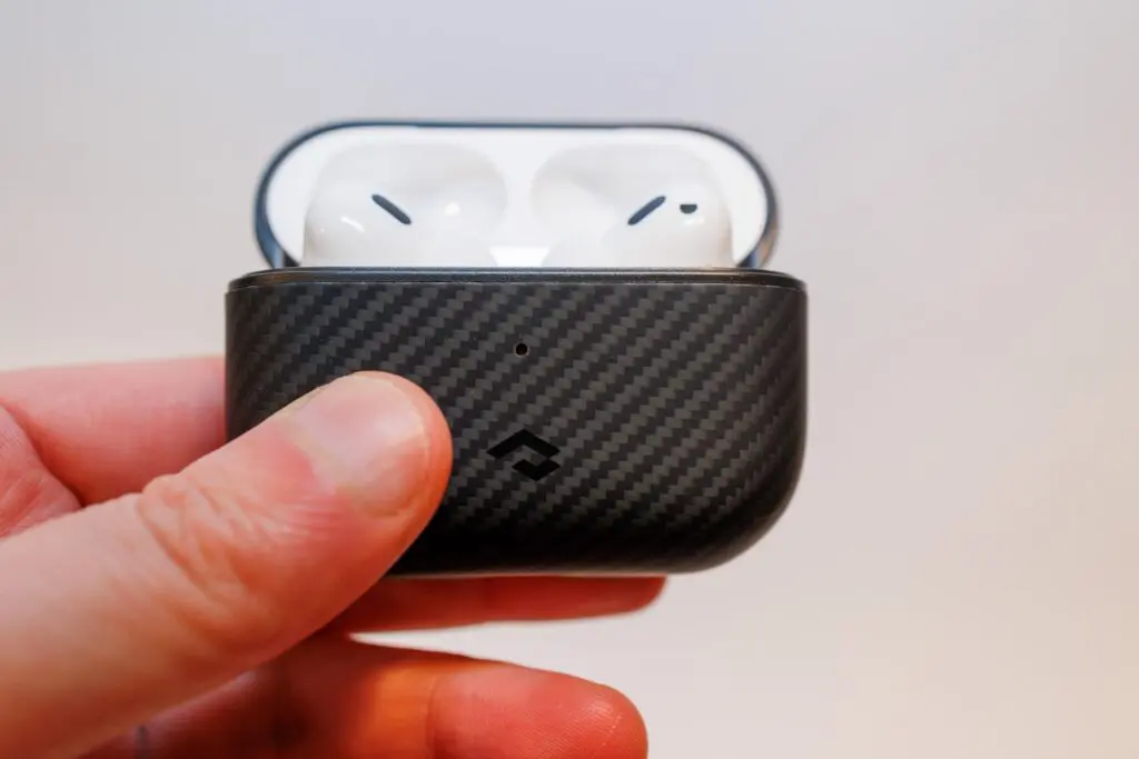 PITAKA MagEZ Case for AirPods Pro 2レビュー！アラミド繊維素材の