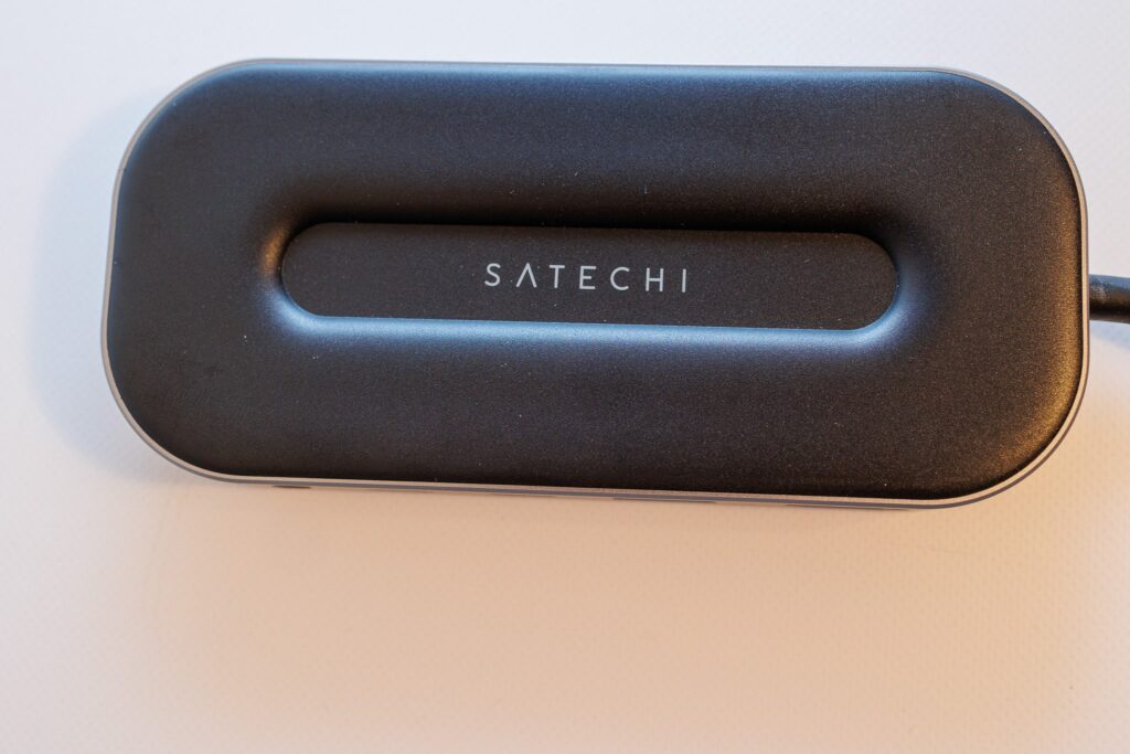 Satechi USB4 6-in-1マルチハブ