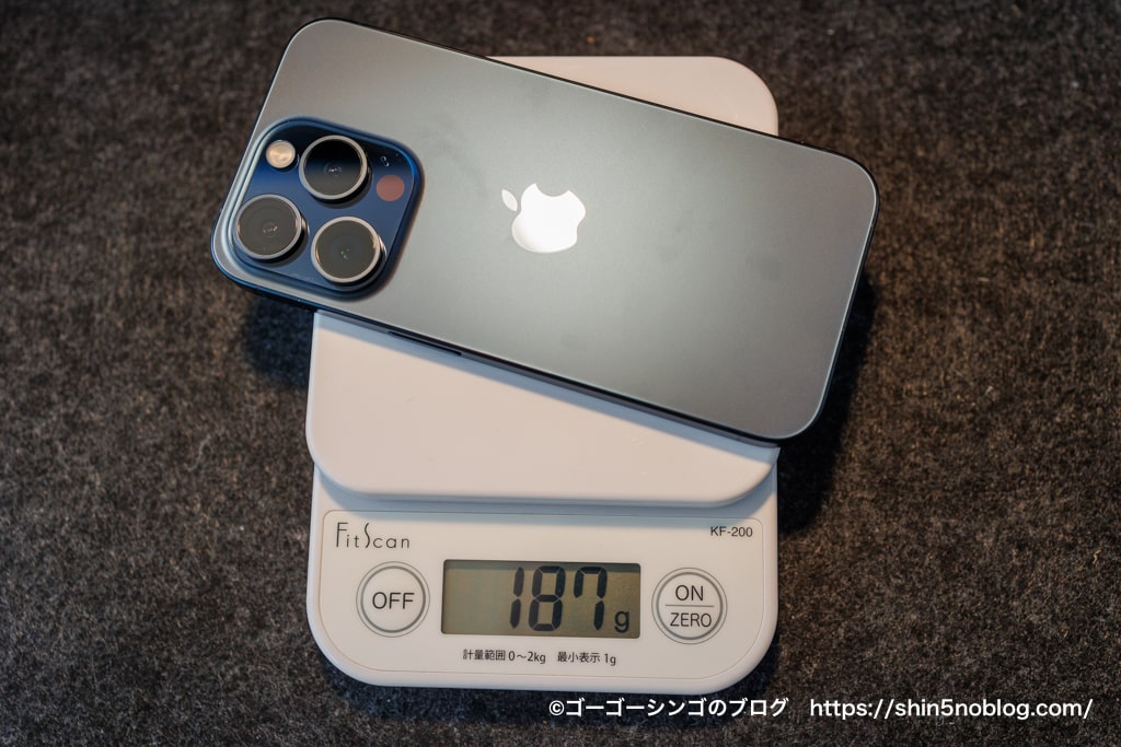 iPhone 15 Proの重さ