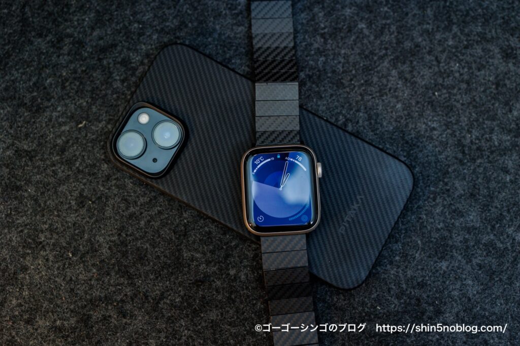 PITAKA カーボン製Apple Watchバンド（モダン）