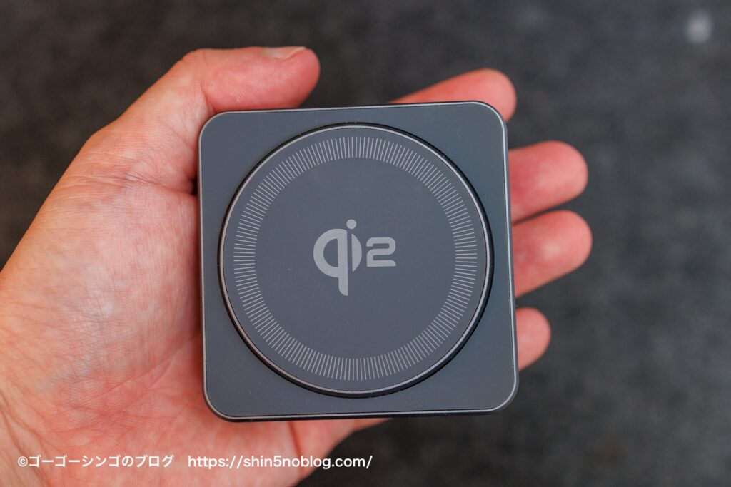 WORLD GADGETS MagCharger Qi2の大きさ