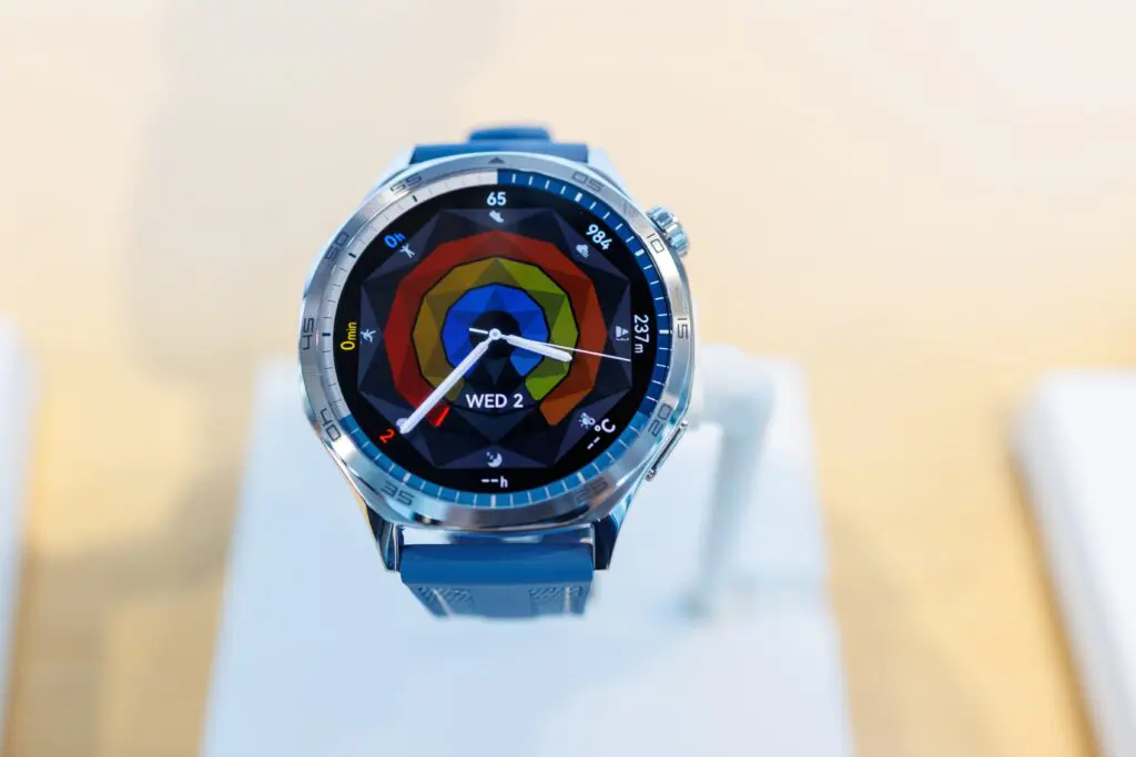 HUAWEI WATCH GT 5 Proレビュー｜チタニウムの実機評価・無印との違い
