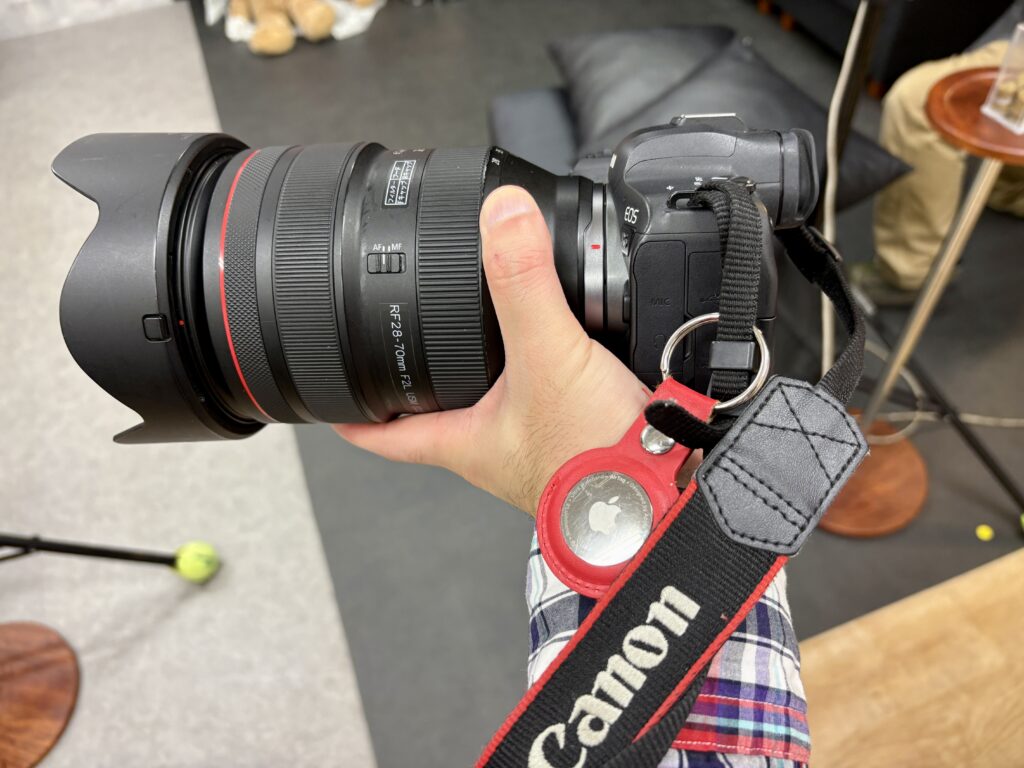 vs RF28-70mm F2 L USM（モンスターレンズ）