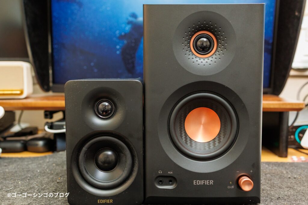 Edifier MR5とM60