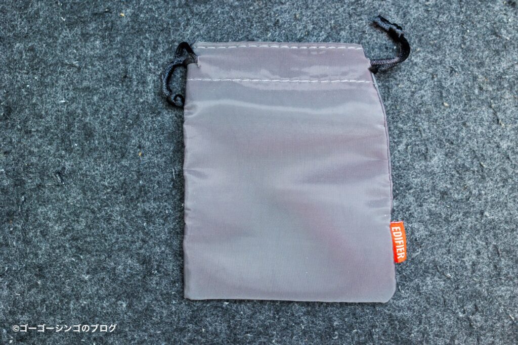 EDIFIER NeoBuds Pro 3の収納袋