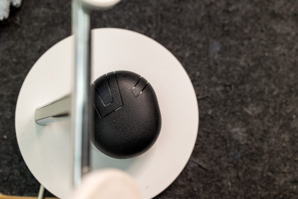 SOUNDPEATS C30はワイヤレス充電不可