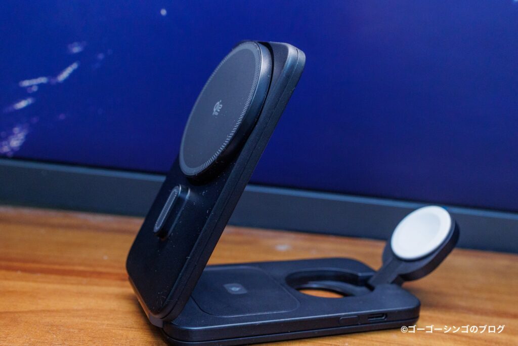 ESR CryoBoost® 折りたたみ式 3-in-1 マグネット充電ステーション