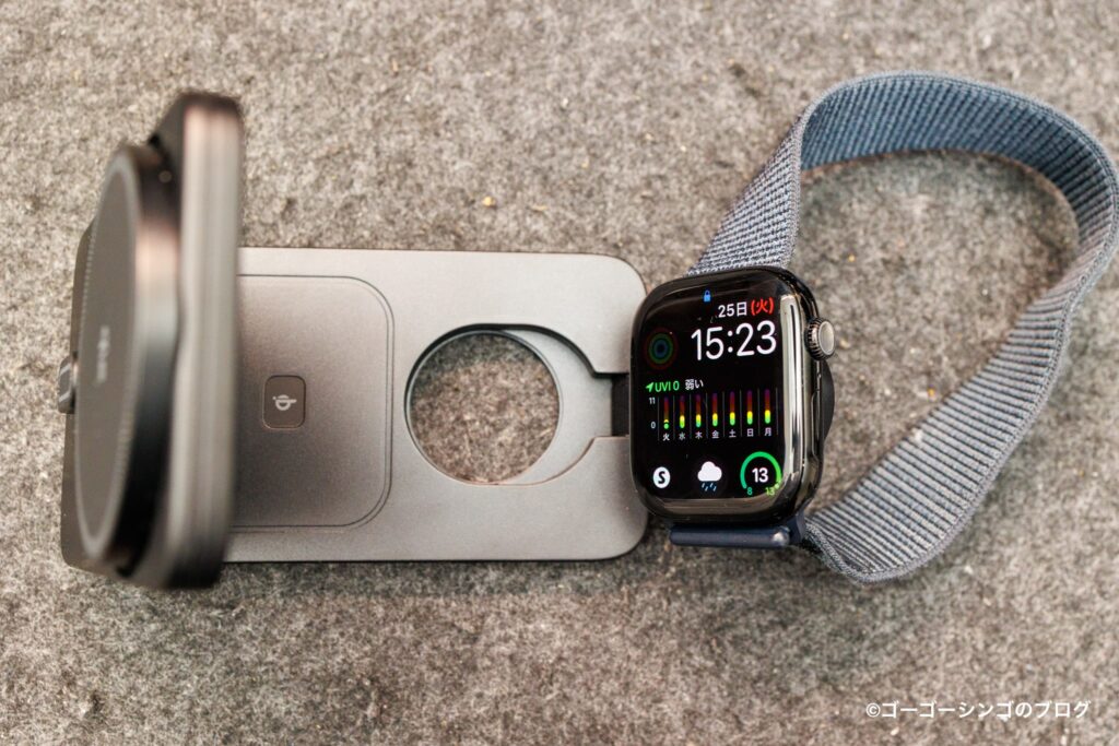 ESR CryoBoost® 折りたたみ式 3-in-1 マグネット充電ステーション