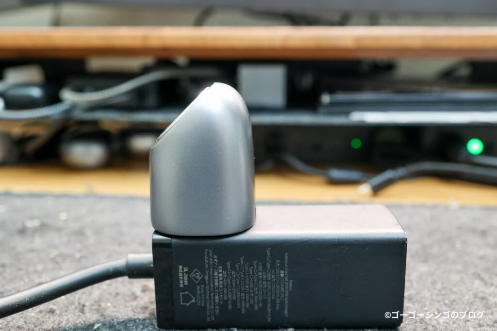 TORRAS Flasheye マルチ充電器はApple Watch