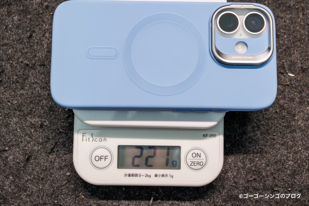 ESR Cloud ソフトマグネットケースとiPhone17の重さ