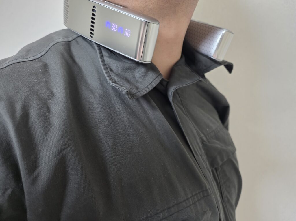 TORRAS COOLiFY Cyber Foldの装着例