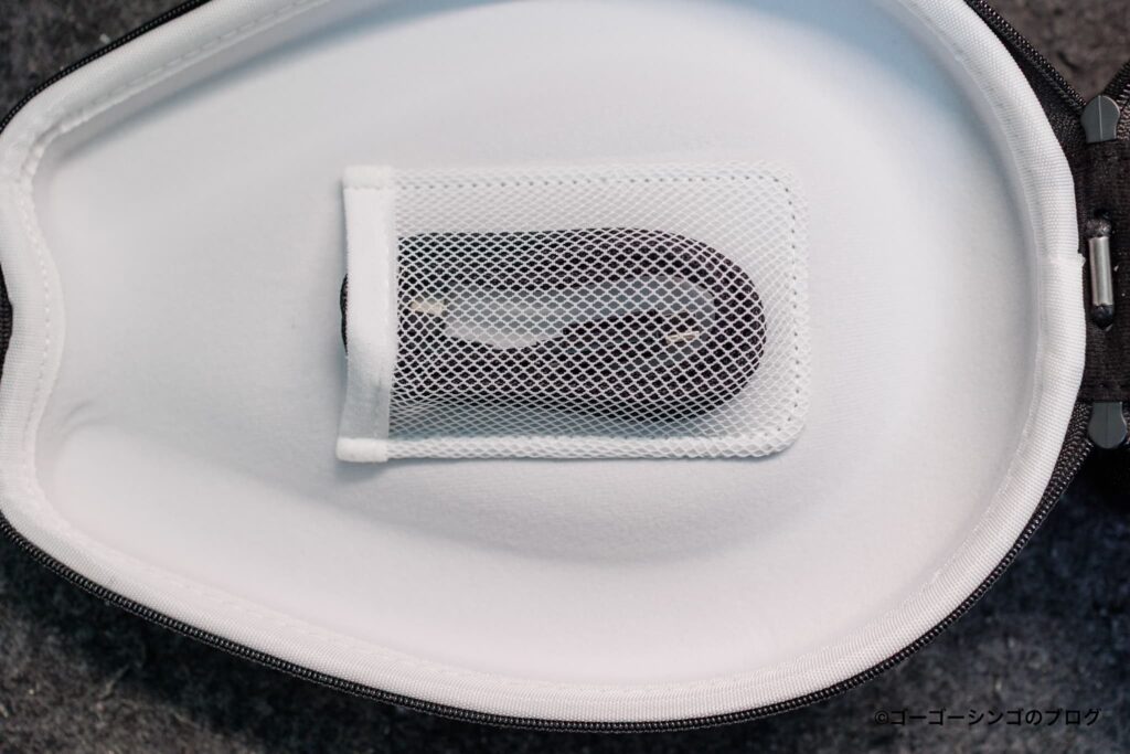 TORRAS COOLiFY Cyber FoldのL字型USB-Cケーブル