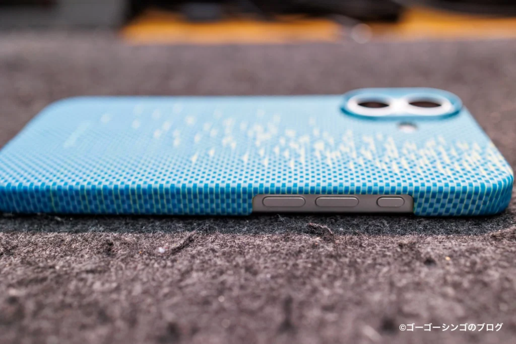 PITAKA 浮光躍金 ‐ Edge Caseレビュー！iPhone 17対応の極薄アラミド