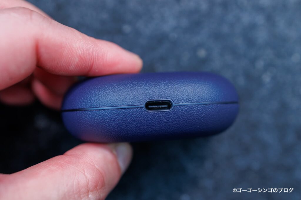 HUAWEI FreeBuds Pro 5のUAB-C端子
