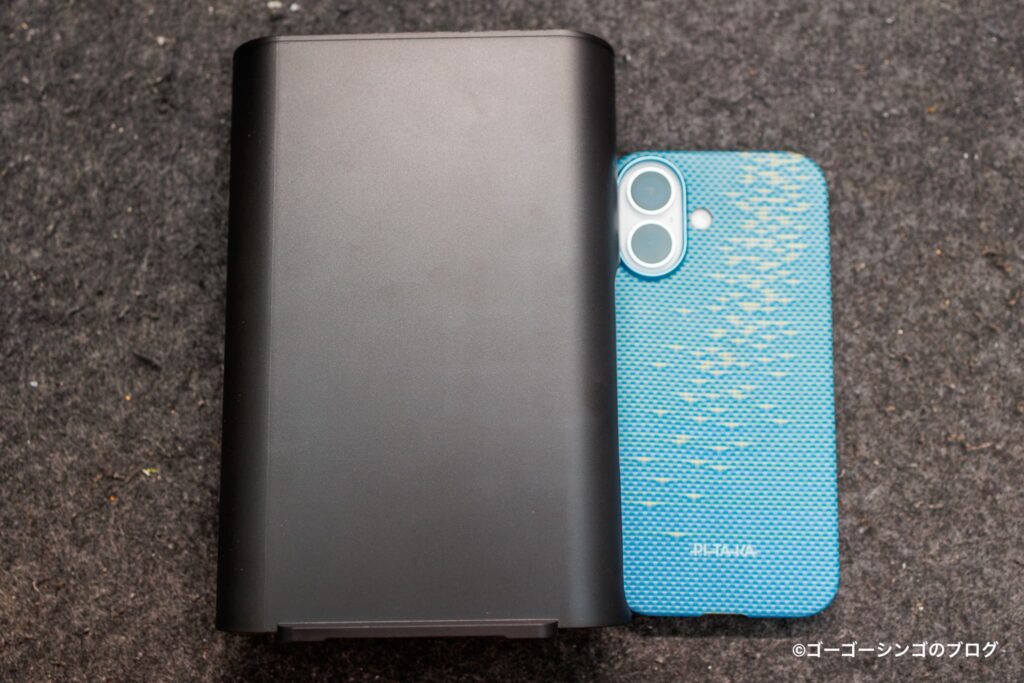 ZTE Sora BE3600 ProとiPhone 17の大きさ比較