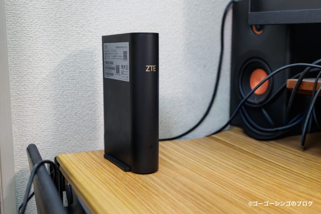 ZTE Sora BE3600 Proのデスク設置例