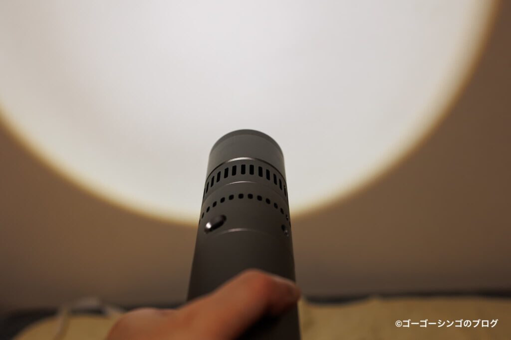 K&F CONCEPT 撮影ライトのズームアウト（広角）で全体を柔らかく照らす 
