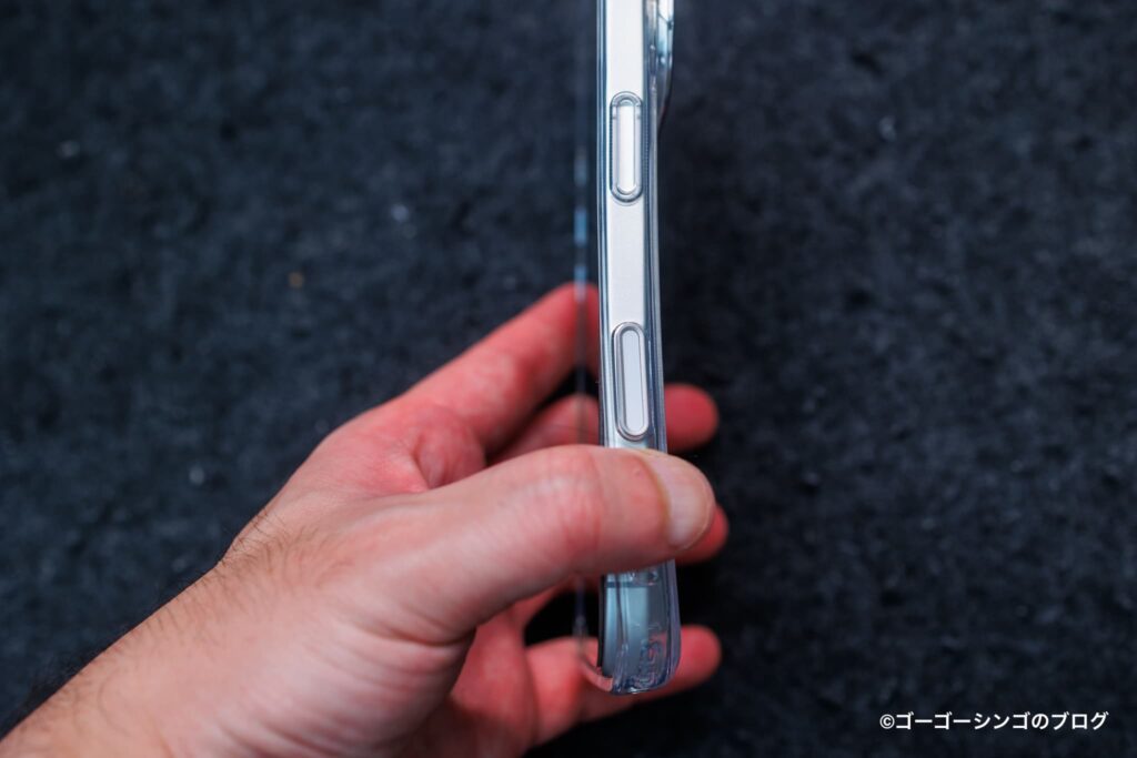 iPhone 17用ESRクリアケース